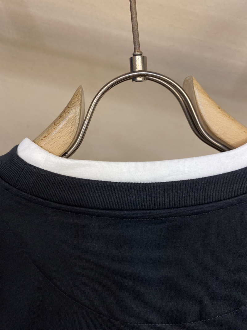 Pra*a sweater